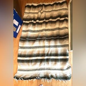 Vintage Diamond Aztec Designed Sarape Mexican Blanket/Tapestry